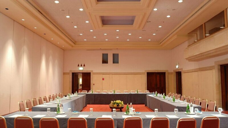 CORAL BEACH HOTEL & RESORT