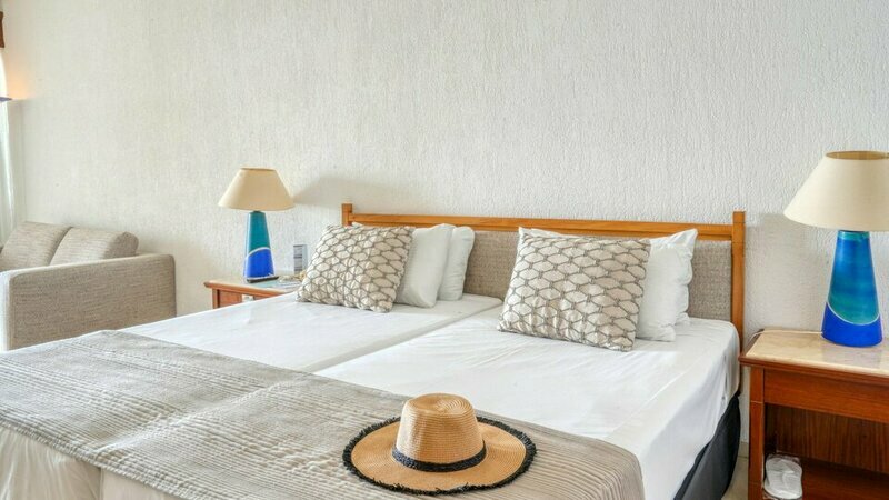 CORAL BEACH HOTEL & RESORT